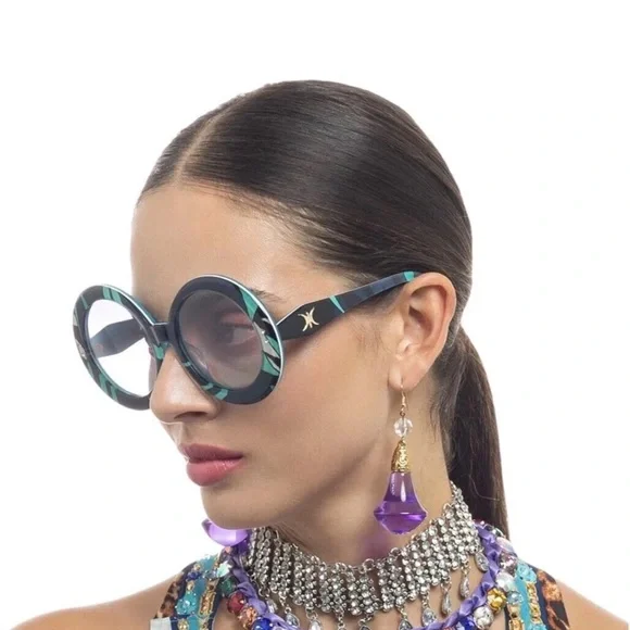 CAMILLA “Editor in Chief” xl oversized oval Vividly Venice marbled sunglasses - Picture 2 of 7